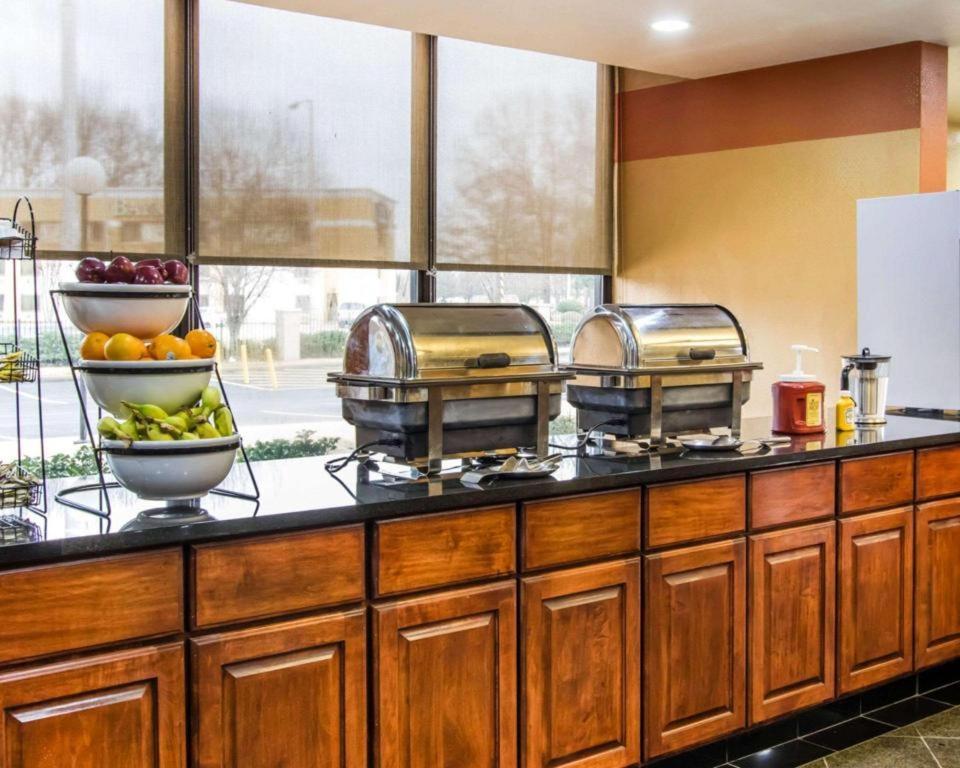 Americinn By Wyndham Memphis East Екстериор снимка