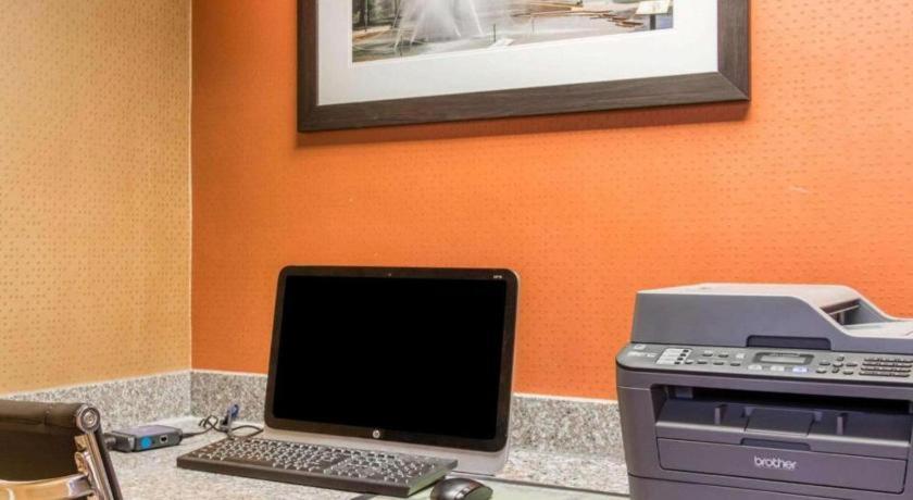 Americinn By Wyndham Memphis East Екстериор снимка